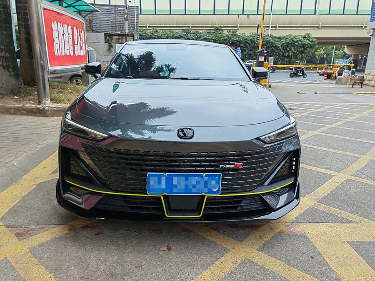 長(zhǎng)安 長(zhǎng)安UNI-V  2022款 1.5T 運(yùn)動(dòng)版圖片