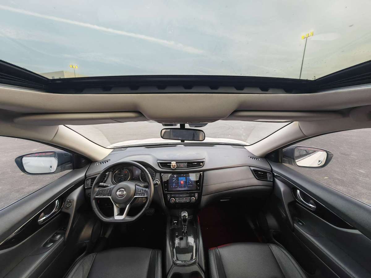 日产 奇骏  2020款 2.0L CVT智联七座舒适版 2WD图片