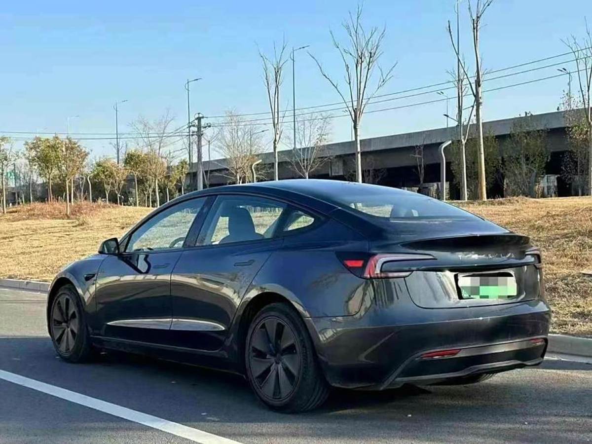 特斯拉 Model Y  2023款 后輪驅(qū)動(dòng)版圖片