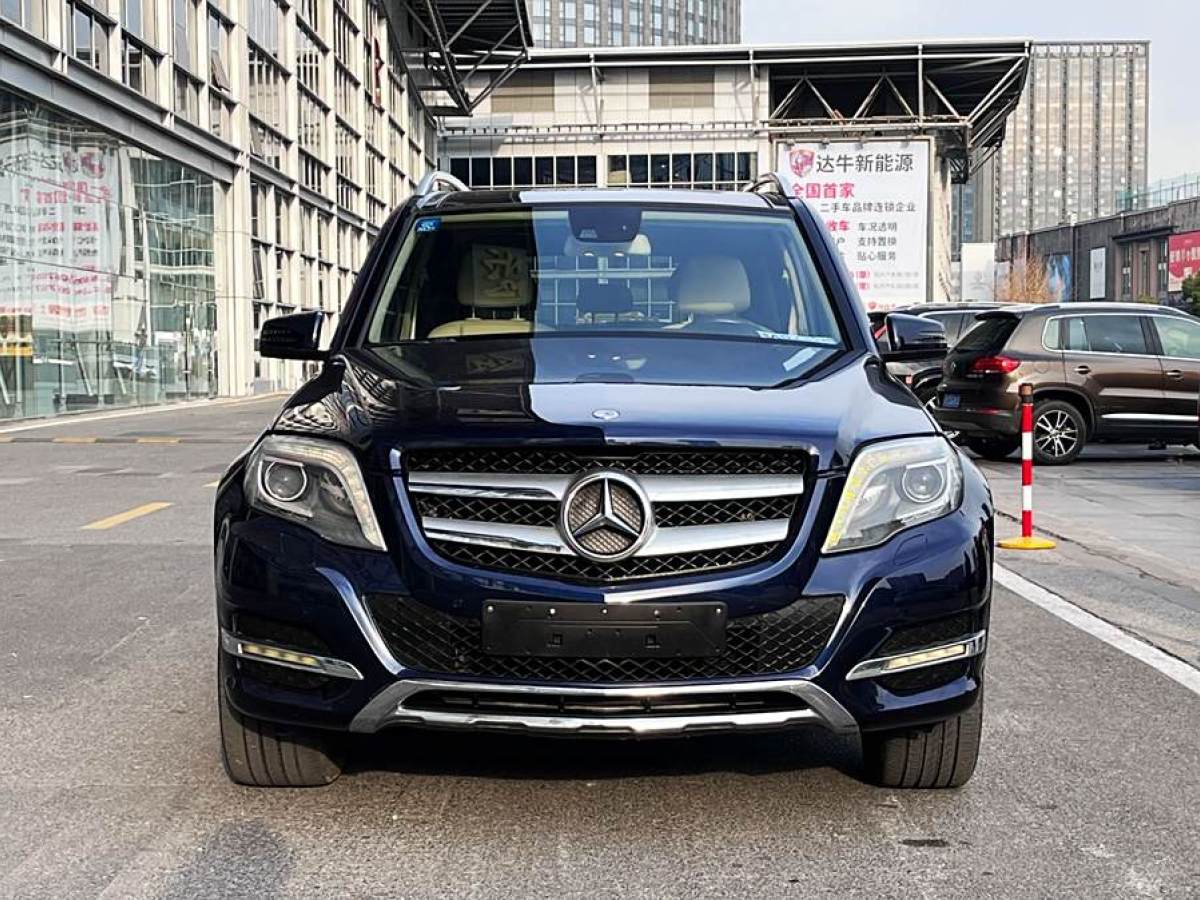 奔馳 奔馳GLK級(jí)  2013款 GLK 300 4MATIC 動(dòng)感天窗型圖片