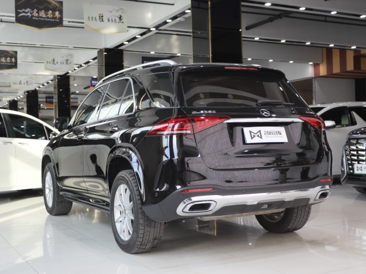 奔馳 奔馳GLE  2020款  GLE 350 4MATIC 時(shí)尚型圖片