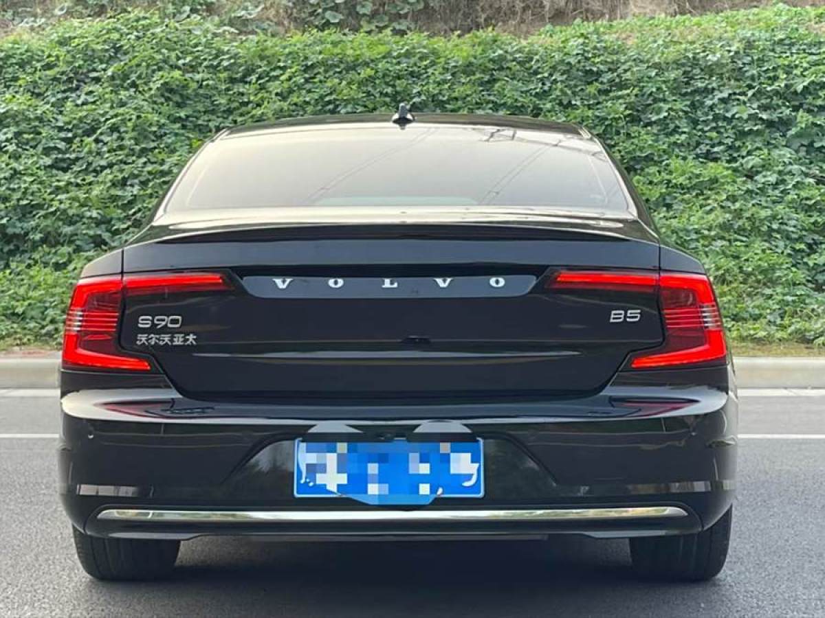 沃爾沃 S90  2023款 B5 智逸豪華版圖片