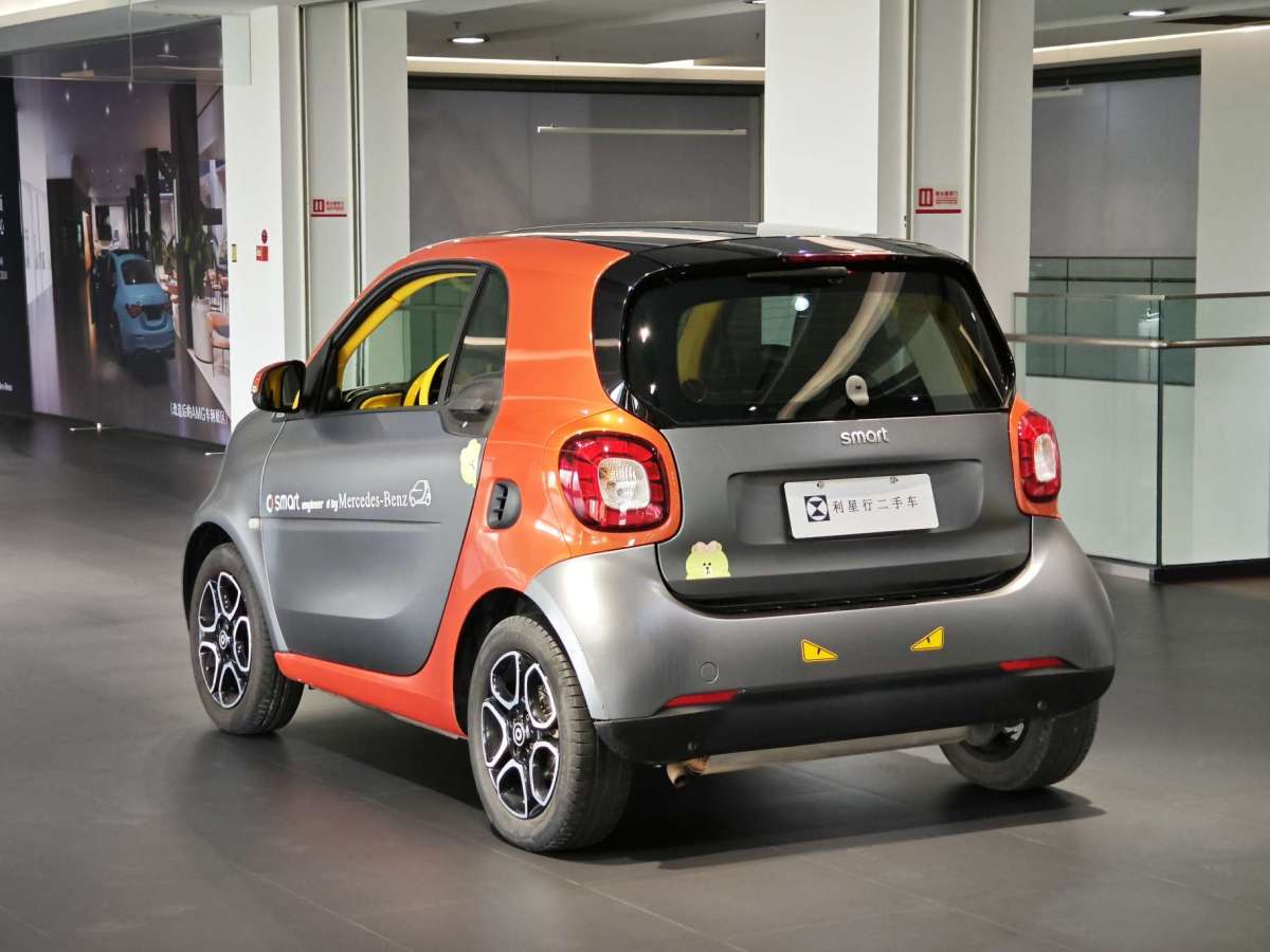 smart fortwo  2015款 1.0L 52千瓦硬顶灵动版图片