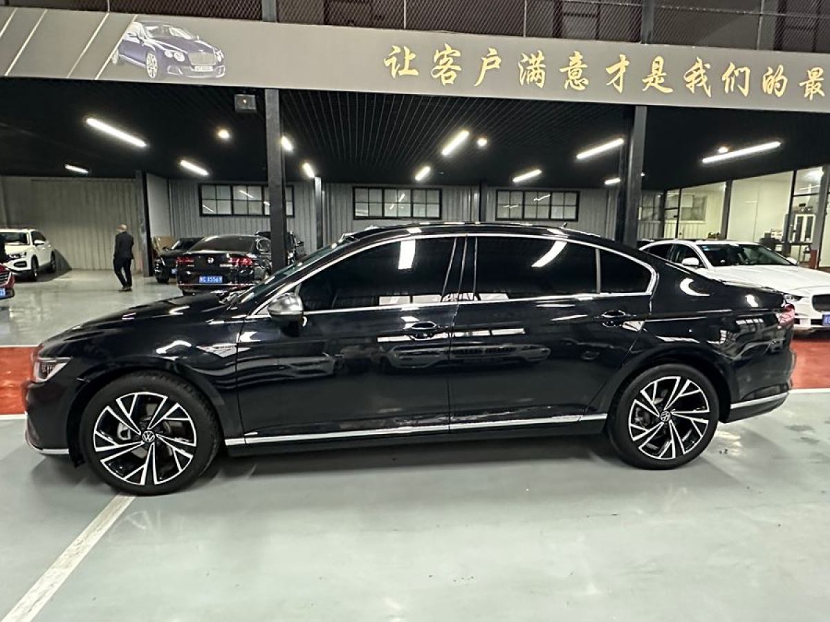 大眾 邁騰  2021款 330TSI DSG 30周年紀(jì)念版圖片