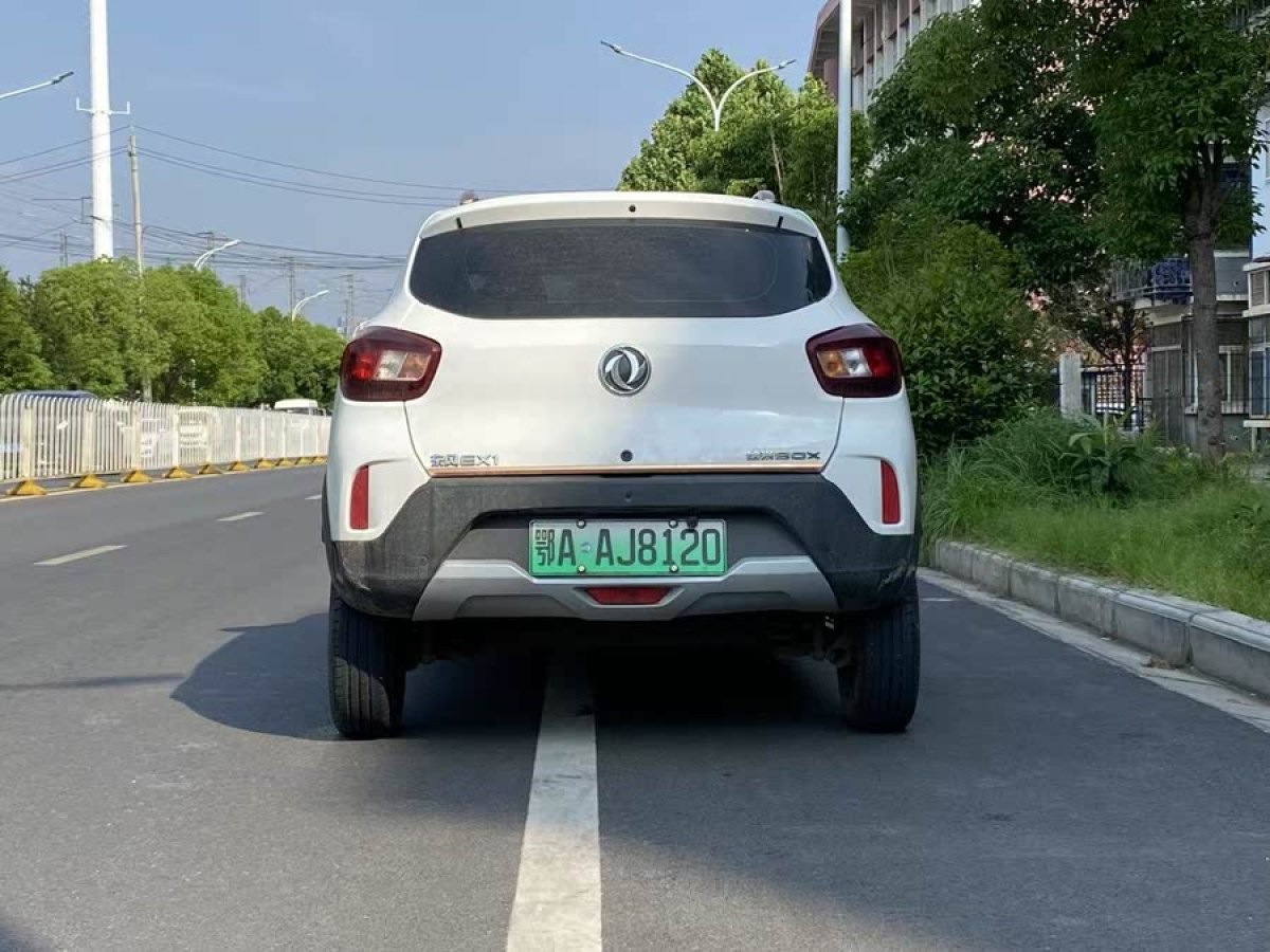 東風(fēng)新能源 納米BOX  2022款 輕風(fēng)版 201KM 閃電型圖片