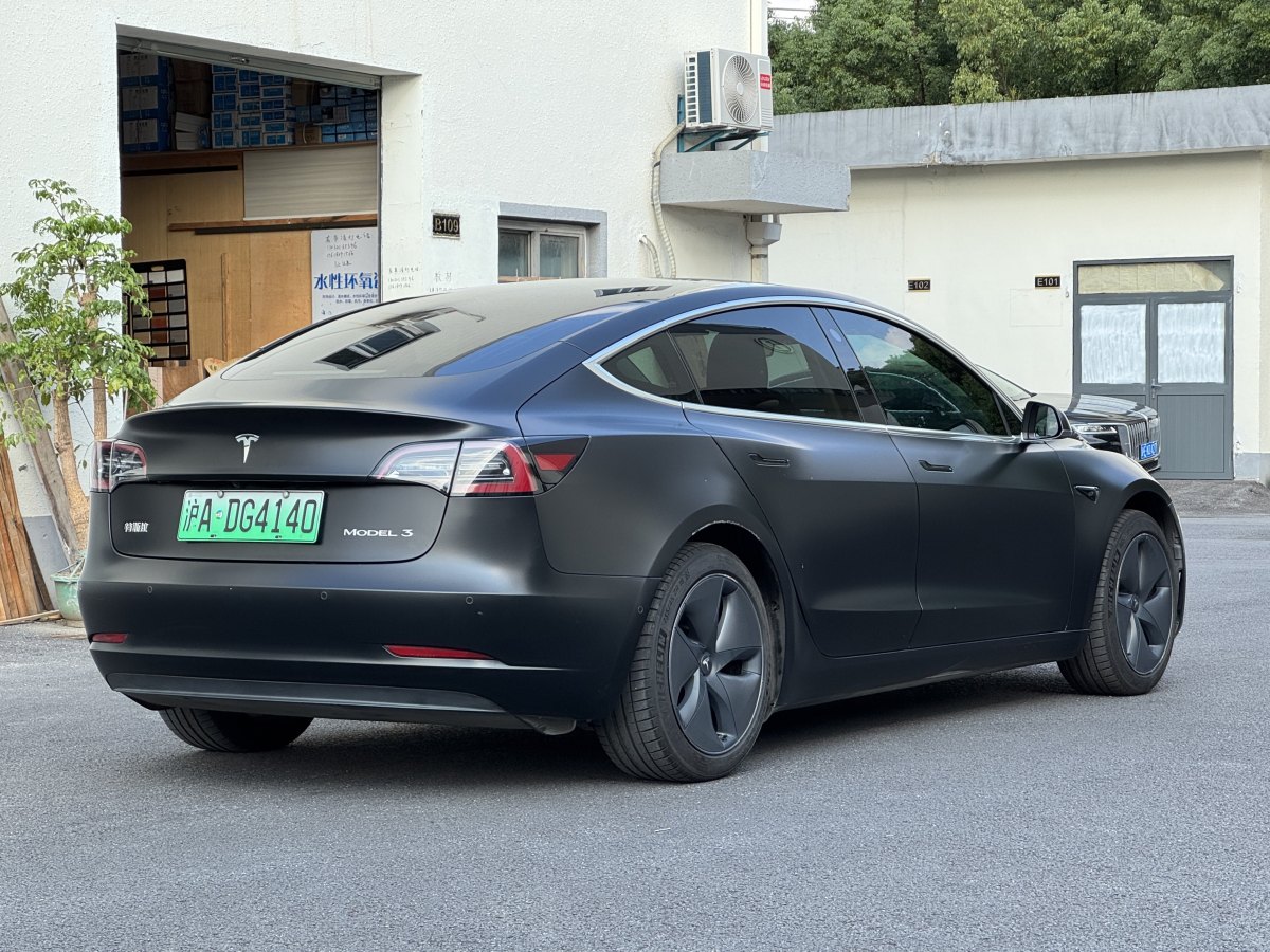 特斯拉 Model Y  2020款 改款 長續(xù)航后輪驅(qū)動版圖片