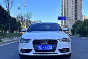 奥迪A4L 奥迪 35 TFSI 自动标准型