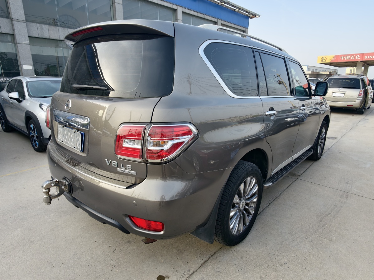 日產(chǎn) 途樂(lè)  2018款 5.6L 標(biāo)準(zhǔn)型圖片
