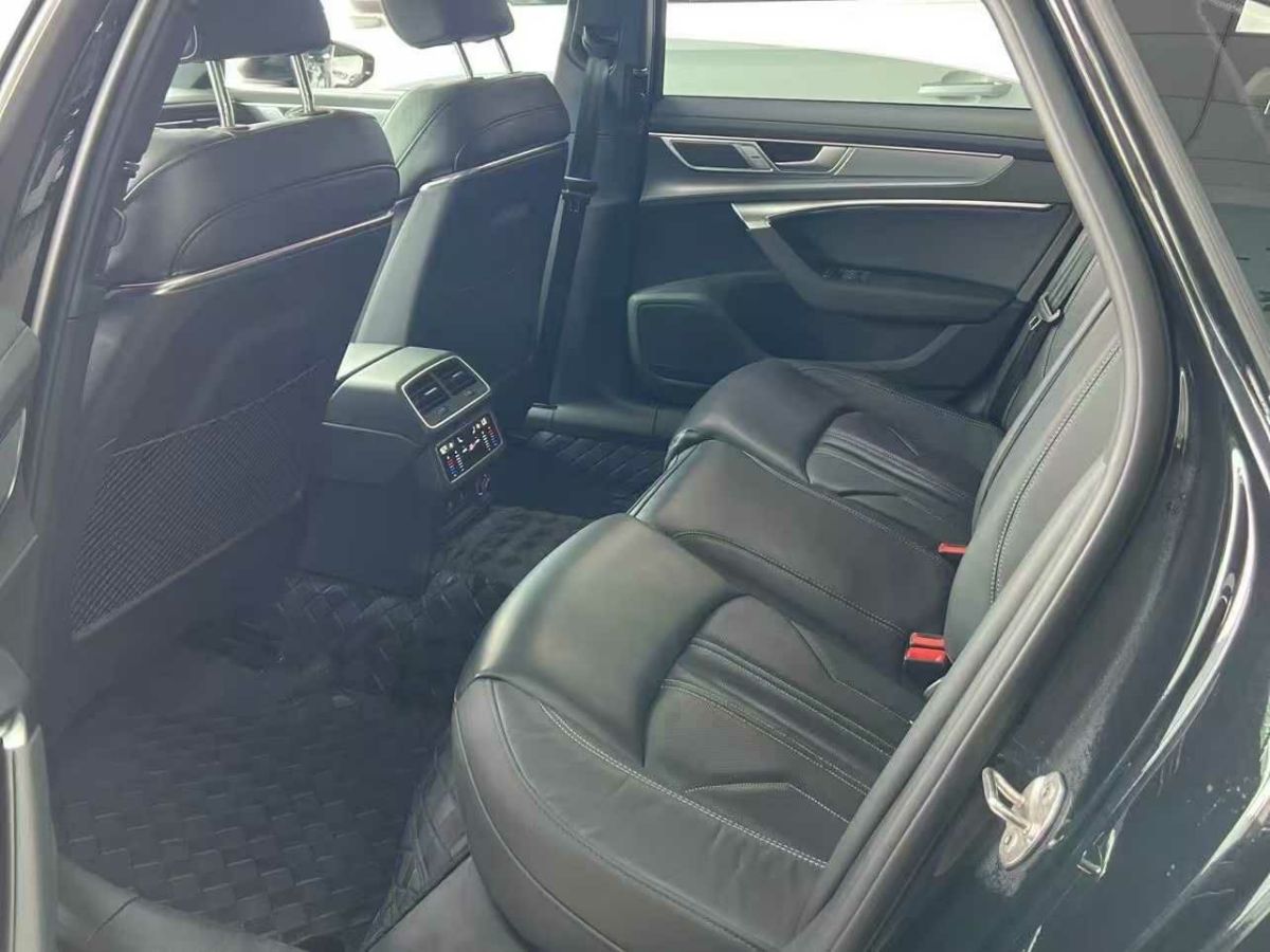 奧迪 奧迪A6L  2024款 40 TFSI 豪華動(dòng)感型圖片