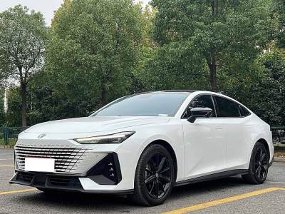 2022年11月 長(zhǎng)安 長(zhǎng)安UNI-V 1.5T 尊貴型圖片