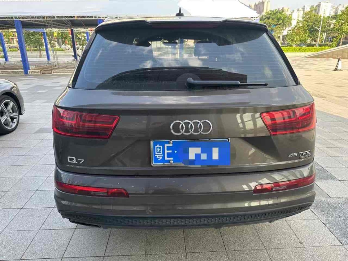 奧迪 奧迪Q7  2016款 45 TFSI S line運(yùn)動(dòng)型圖片