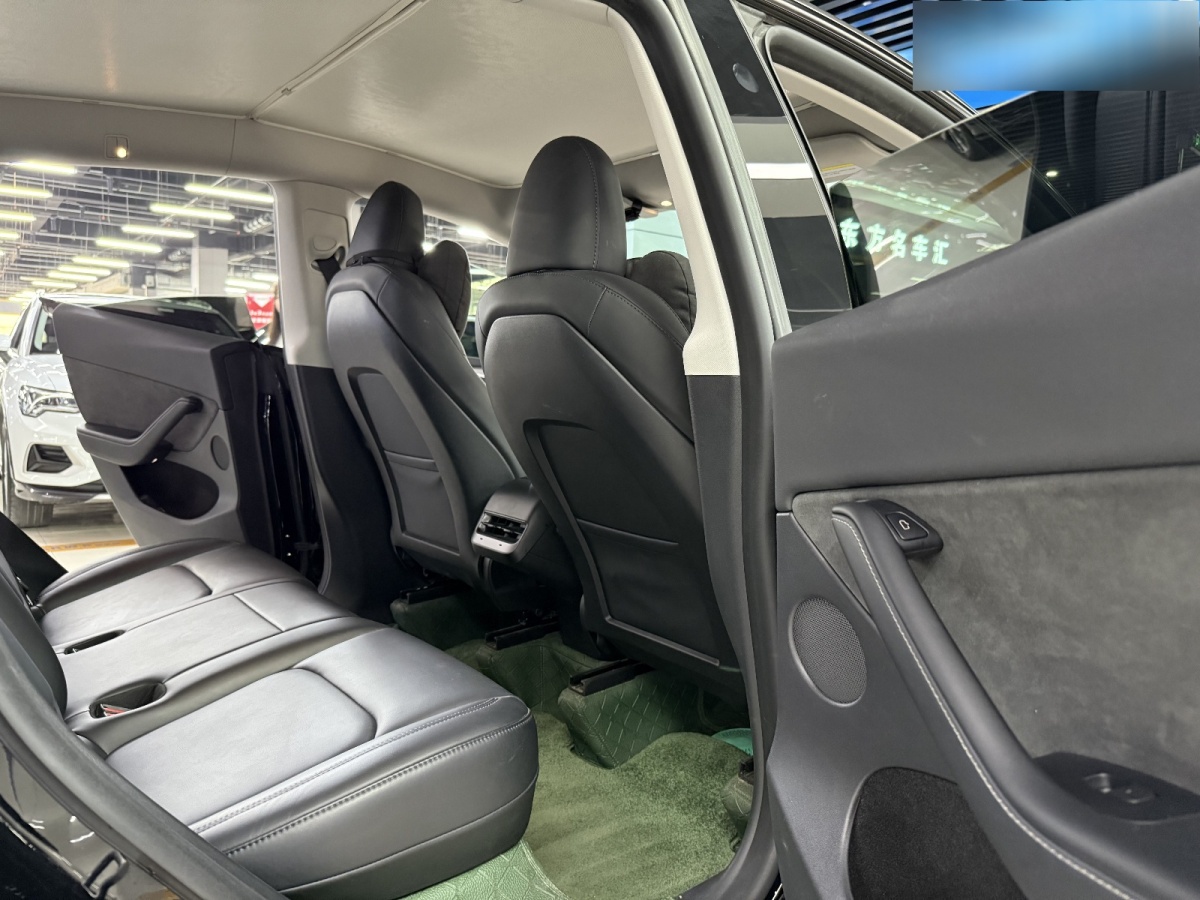 特斯拉 Model Y  2024款 后輪驅(qū)動版圖片