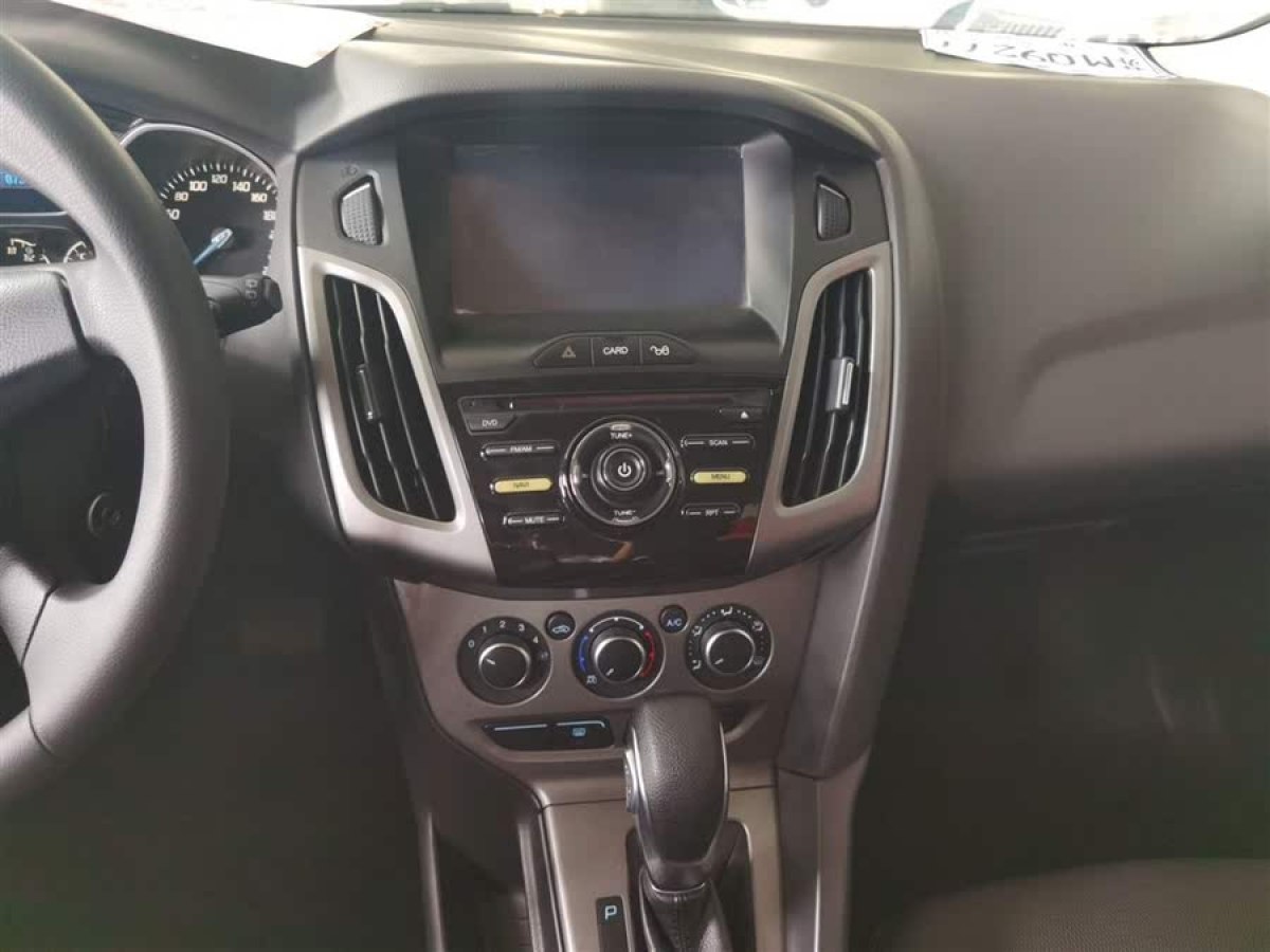 福特 福克斯  2012款 兩廂 1.6L 自動(dòng)舒適型圖片