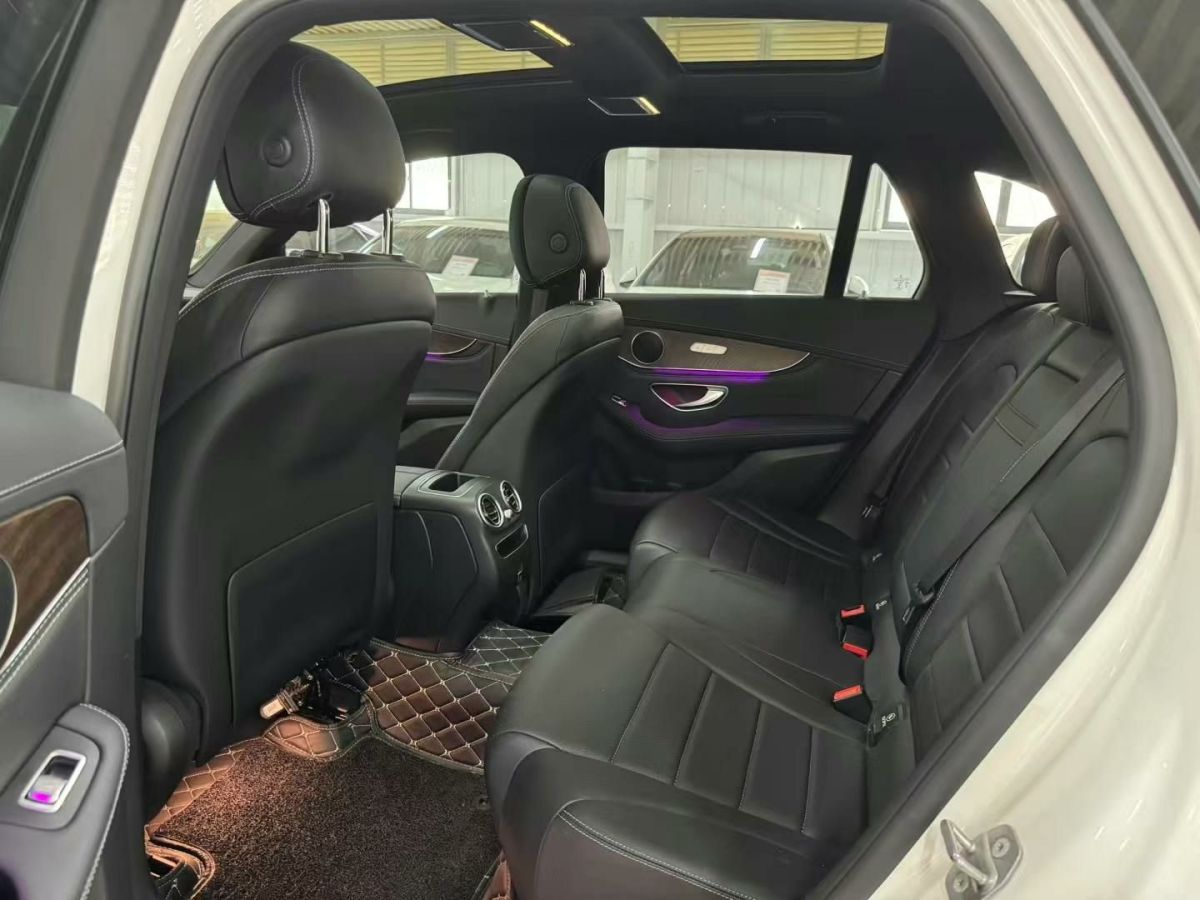 奔馳 奔馳GLE  2020款  GLE 350 4MATIC 時(shí)尚型圖片