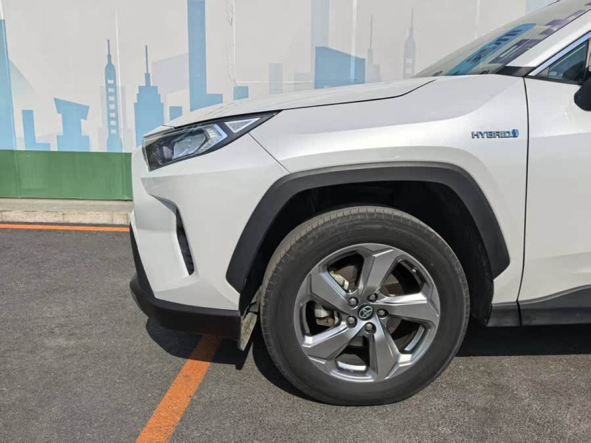 豐田 RAV4榮放  2023款 雙擎 2.5L E-CVT兩驅(qū)精英版圖片