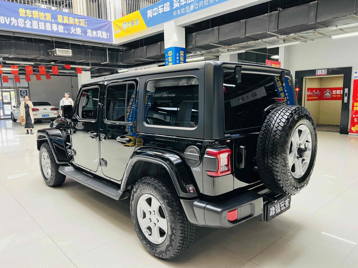 2021年5月Jeep 牧馬人  2021款 2.0T Sahara 四門(mén)版