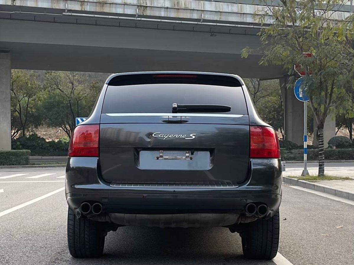 保時(shí)捷 Cayenne  2006款 Cayenne 3.2L AT圖片