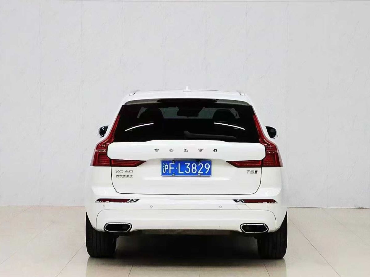 沃爾沃 XC60  2021款 T4 智行豪華版圖片