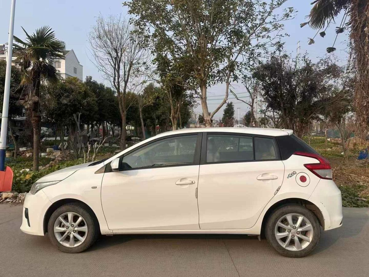 豐田 雅力士  2014款 YARiS L 致炫 1.3 靈動(dòng)版圖片