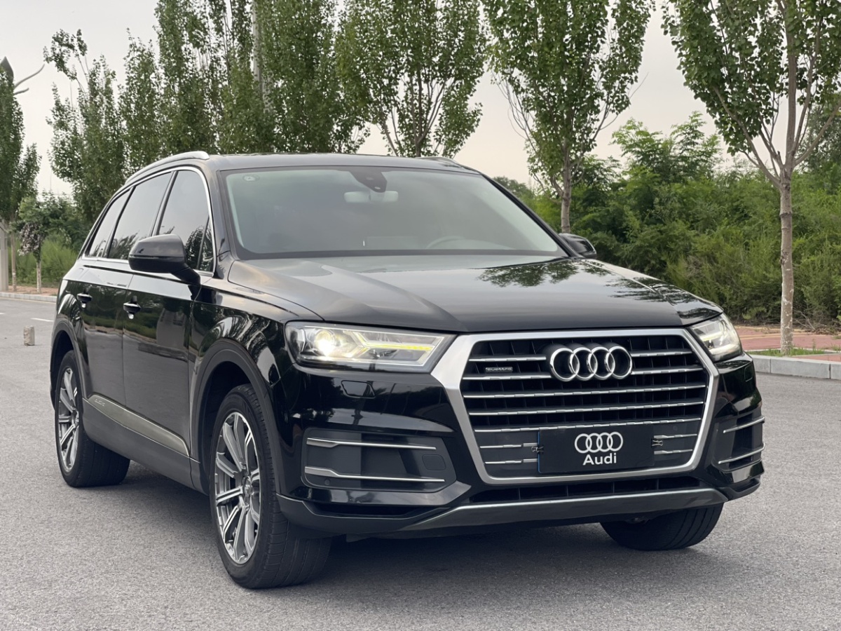 奧迪 奧迪Q7  2016款 45 TFSI S line運(yùn)動(dòng)型圖片