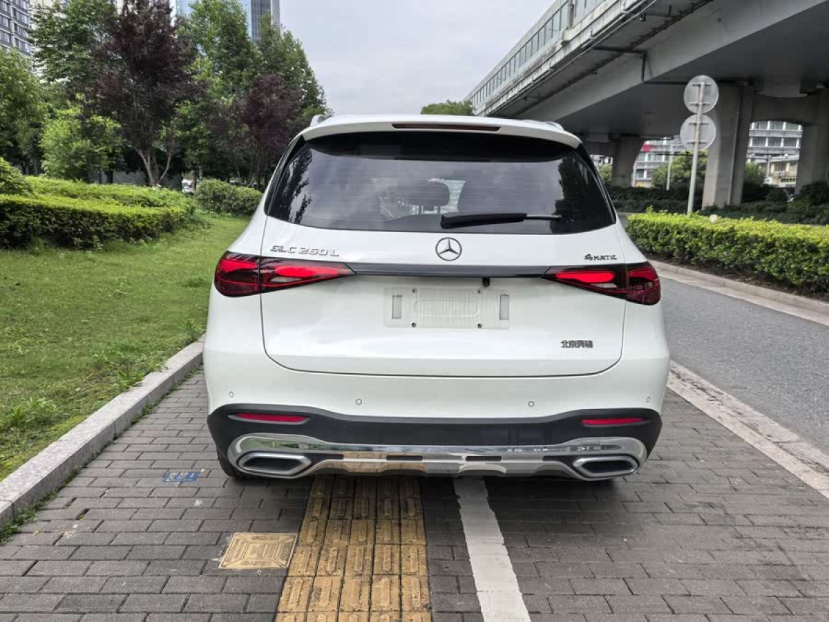 奔馳 奔馳GLC  2024款 GLC 260 L 4MATIC 動感型 5座圖片