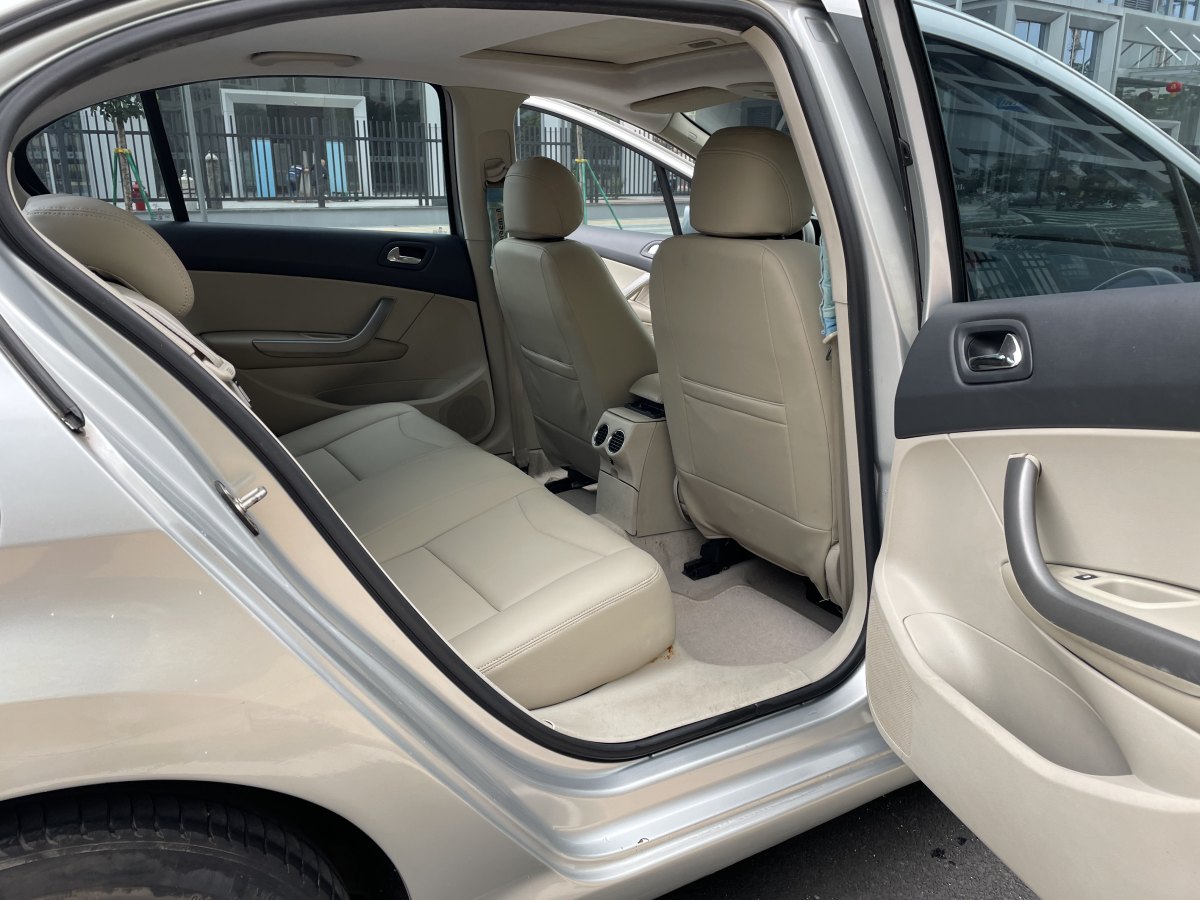 標致 408  2013款 2.0L 自動豪華版圖片