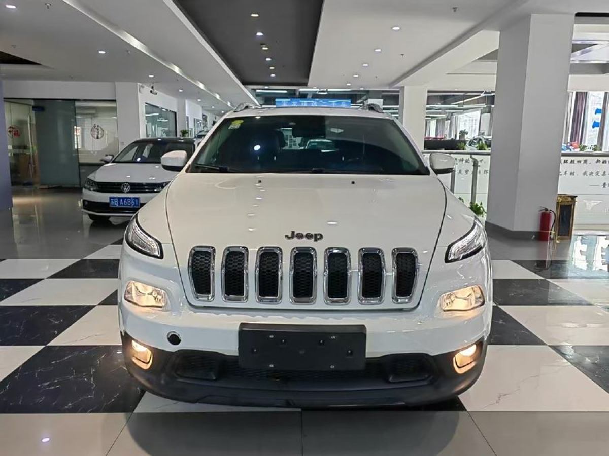 Jeep 自由光  2014款 2.4L 都市版圖片