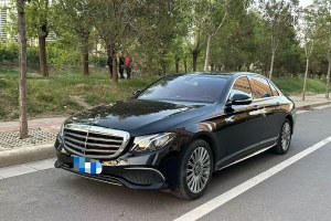 奔馳E級(jí) 奔馳 改款 E 300 L 運(yùn)動(dòng)時(shí)尚型