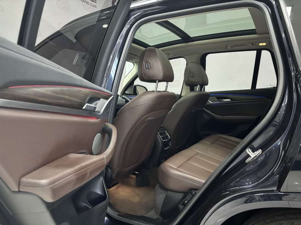 寶馬 寶馬X3  2022款 xDrive30i 領(lǐng)先型 M曜夜套裝圖片
