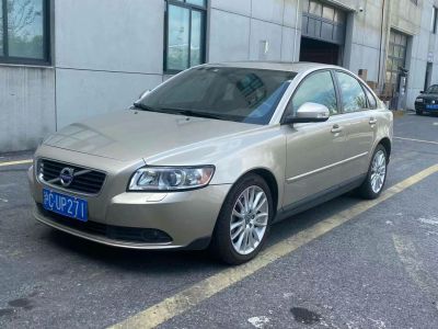 2012年2月 沃爾沃 S40 2.0L 自動(dòng)典雅版圖片