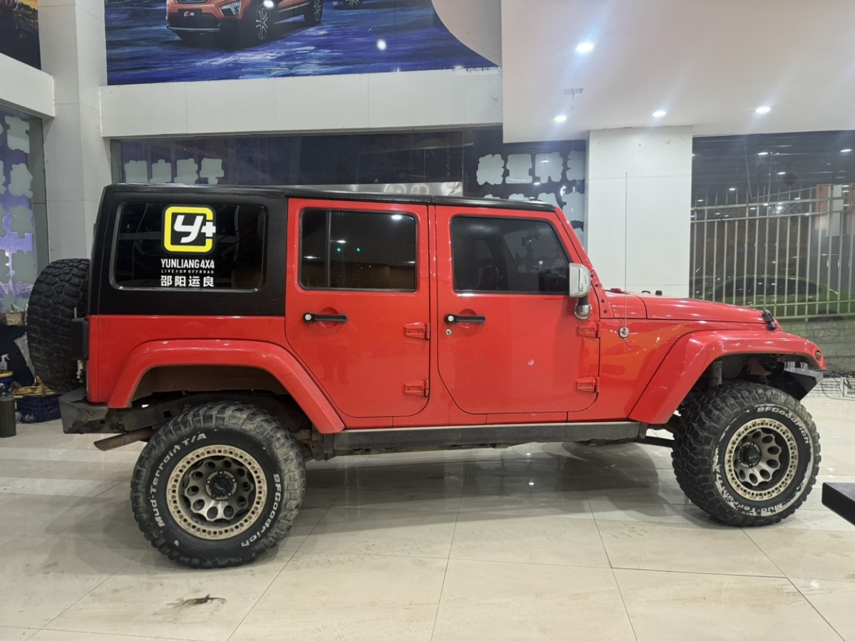 Jeep 牧馬人  2011款 3.8L Sahara 四門版圖片