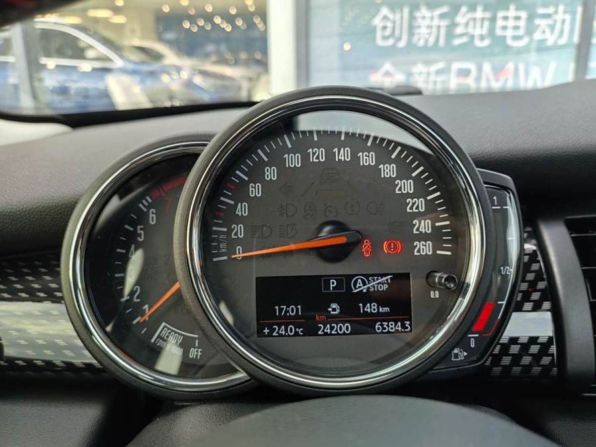 MINI MINI  2019款 2.0T COOPER S 經(jīng)典派圖片