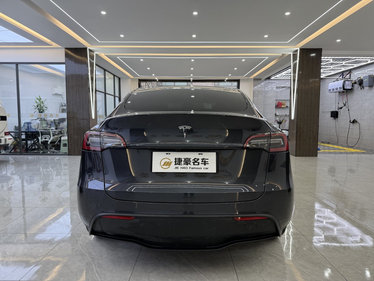 特斯拉 Model 3  2020款 改款 長(zhǎng)續(xù)航后輪驅(qū)動(dòng)版圖片