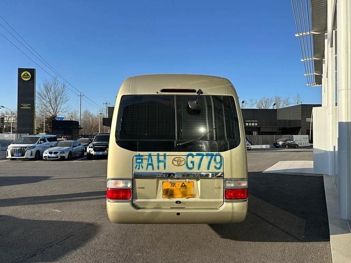 豐田 柯斯達(dá)  2015款 4.0L高級(jí)車GRB53L-ZCMSK 20座圖片