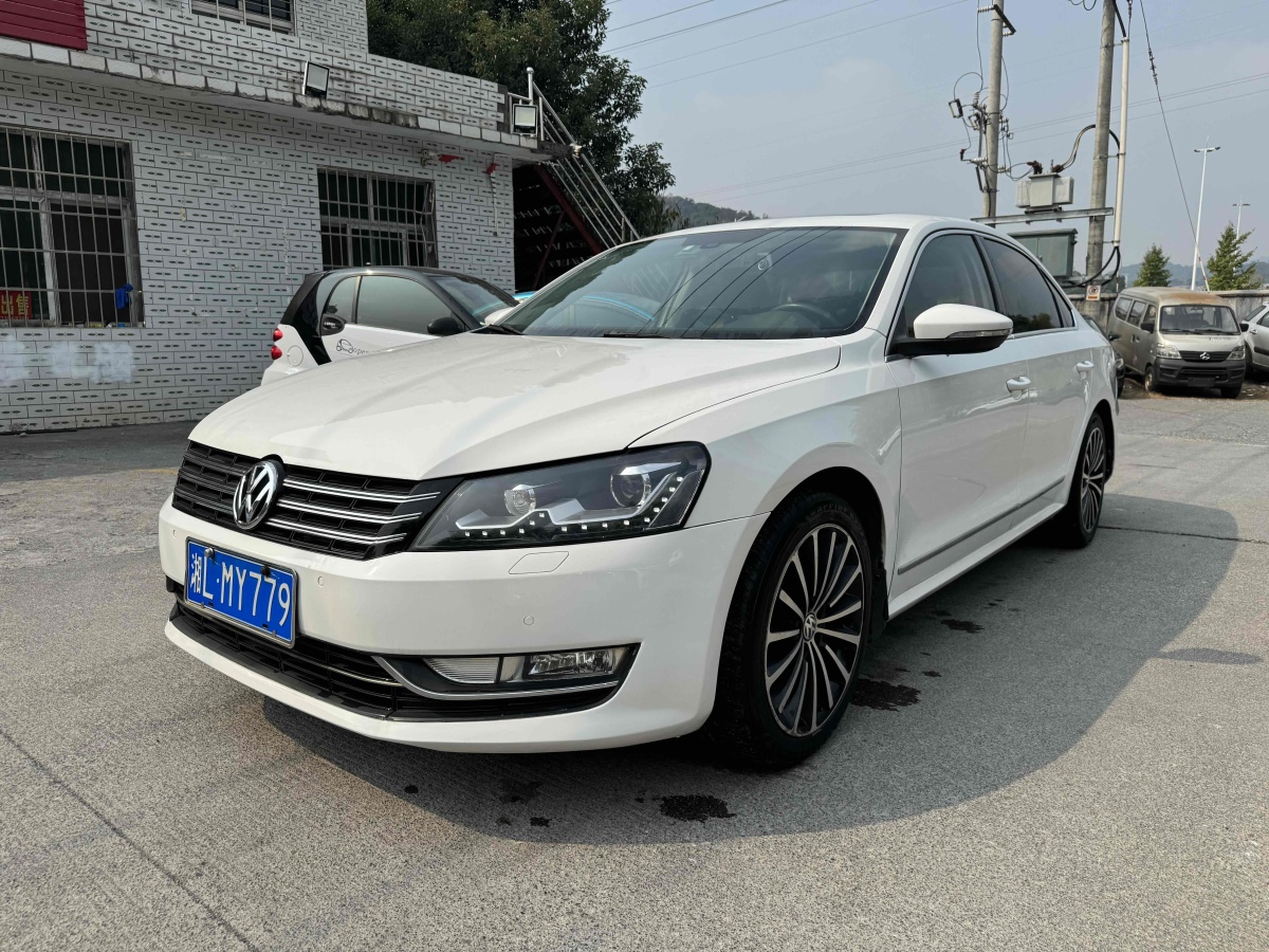 大眾 帕薩特  2014款 1.8TSI DSG御尊導(dǎo)航版圖片