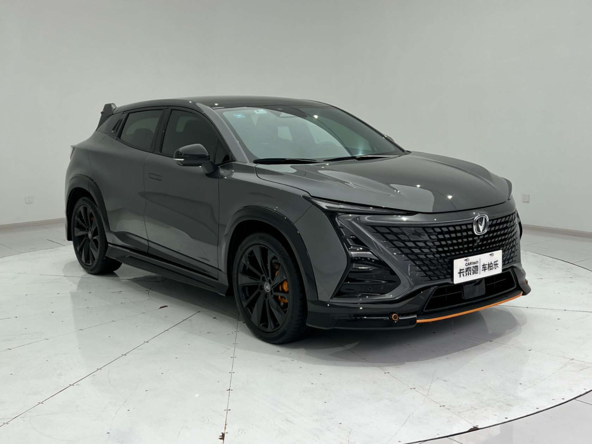 長(zhǎng)安 UNI-T  2022款 1.5T 尊貴型圖片