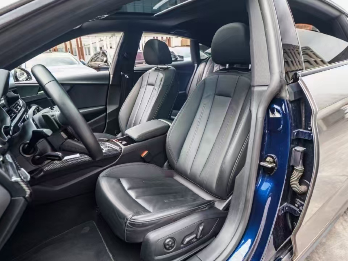 奧迪 奧迪A5  2021款 Sportback 40 TFSI 時尚動感型圖片