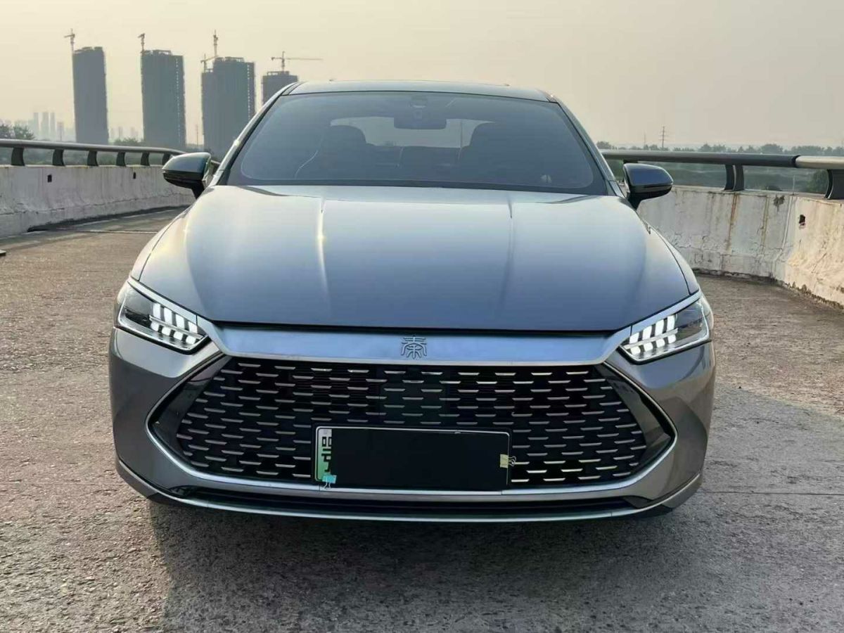 比亞迪 秦 圖片