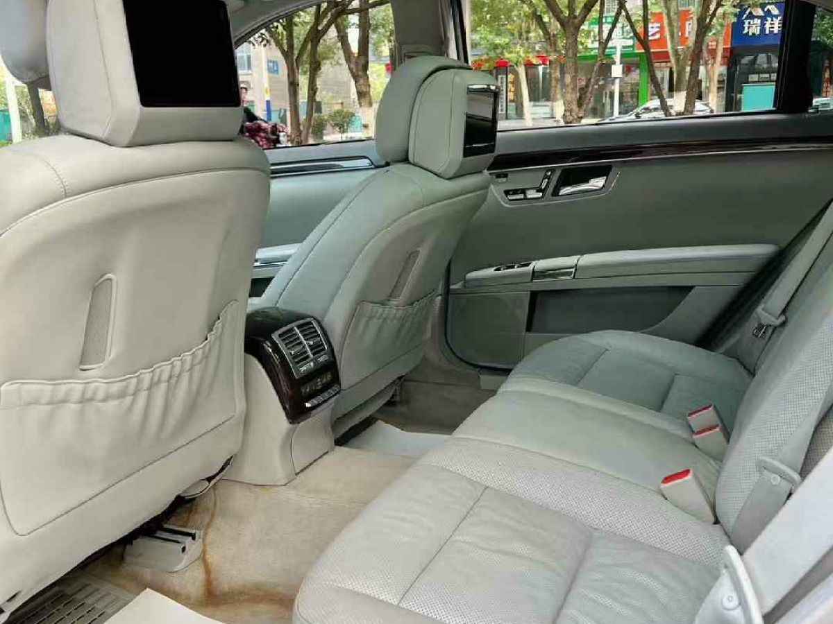 捷豹 XJ  2012款 XJL 3.0 全景商務(wù)版圖片