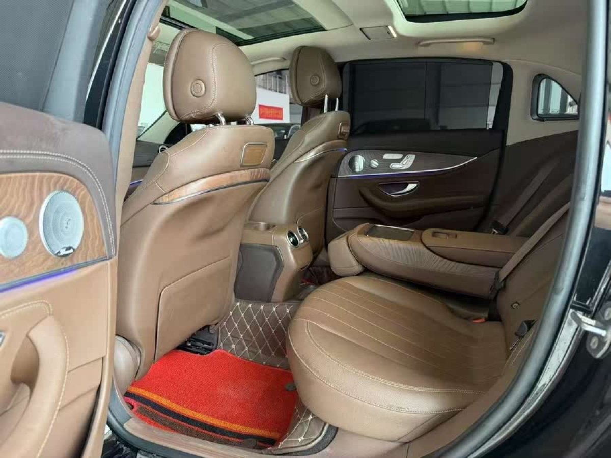 奔馳 奔馳E級  2019款 改款 E 300 L 豪華型圖片