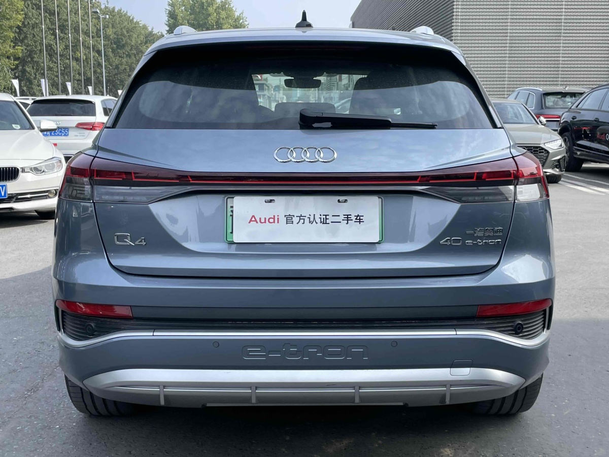 2022年12月奧迪 奧迪Q4 e-tron  2022款 40 e-tron 創(chuàng)境版