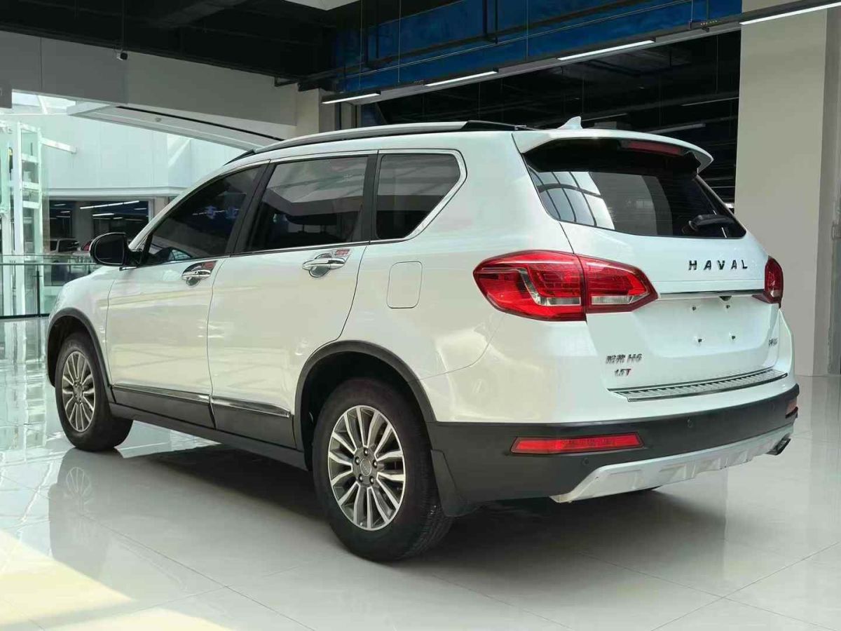 哈弗 H6  2017款 紅標(biāo)H6 COUPE 1.5T DCT兩驅(qū)圖片