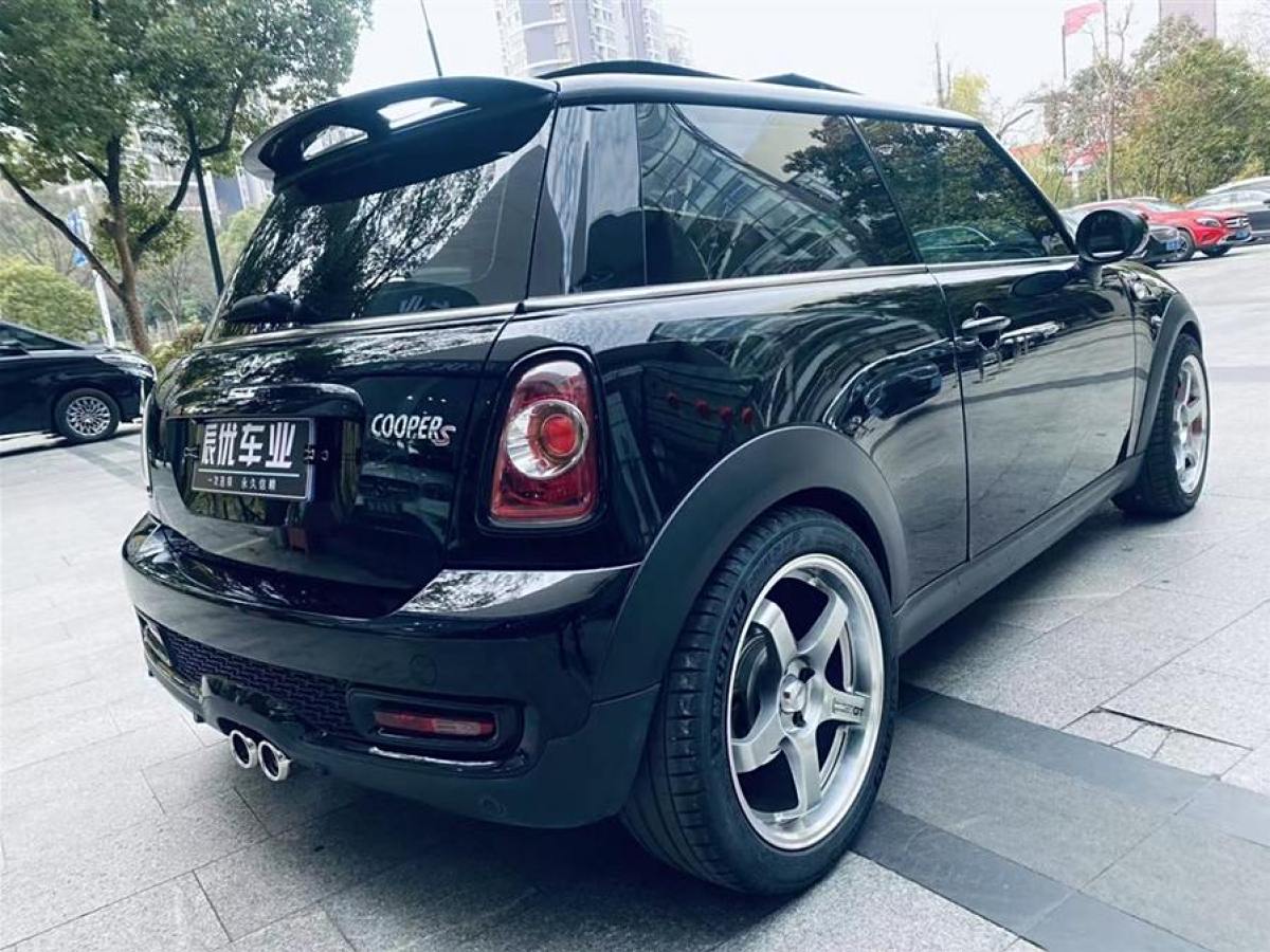 2011年1月MINI CLUBMAN  2011款 1.6T COOPER S