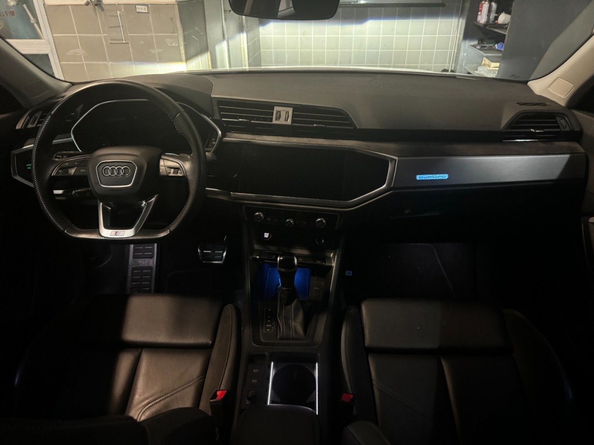 奧迪 奧迪Q3 2022款 SPORTBACK 45 TFSI 2.0T 雙離合 四驅(qū) 時(shí)尚型圖片