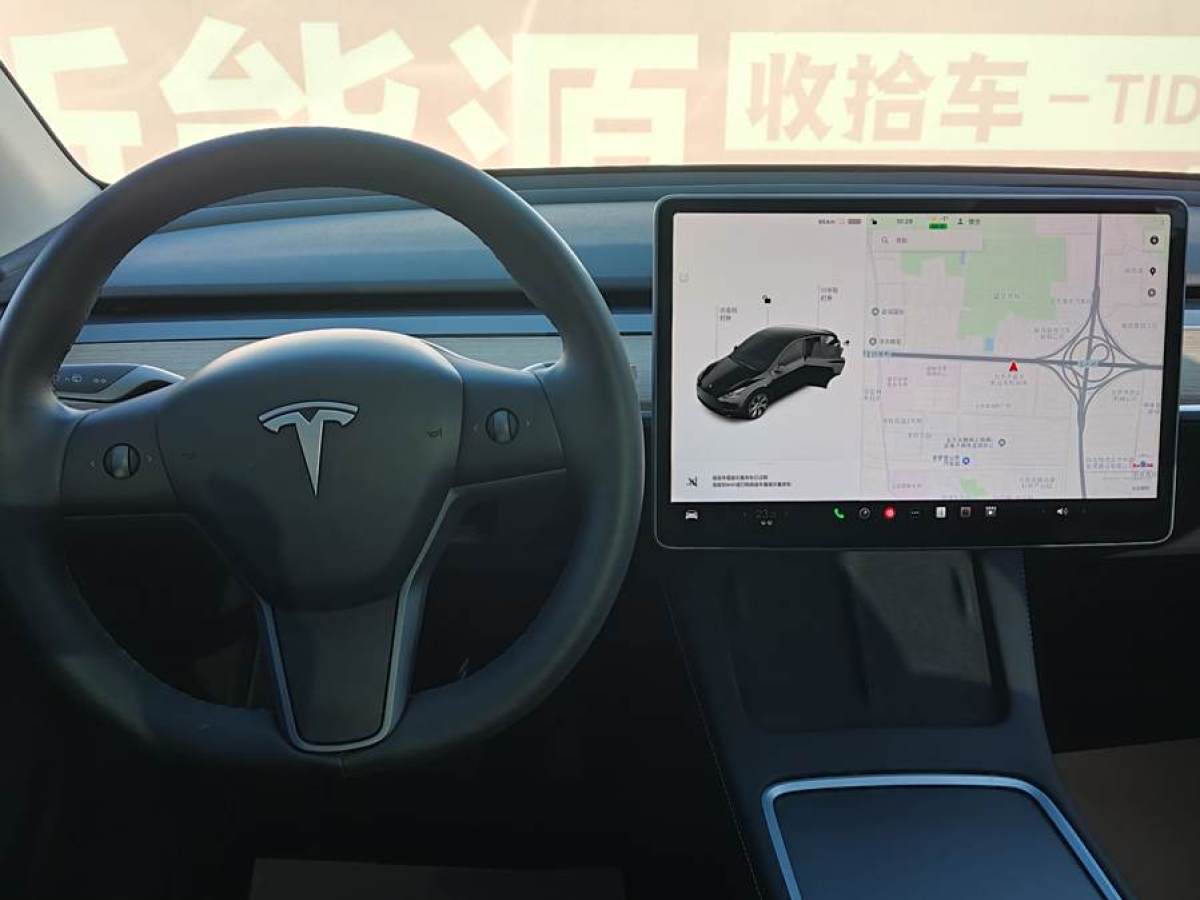 特斯拉 Model 3  2022款 后輪驅(qū)動版圖片