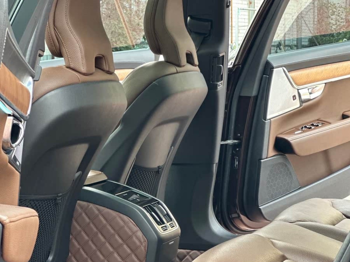 沃爾沃 S90  2019款 T5 智雅版圖片