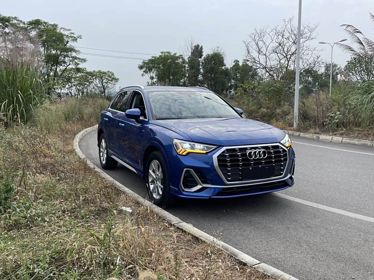 奧迪 奧迪Q3  2020款 35 TFSI 進(jìn)取動(dòng)感型圖片