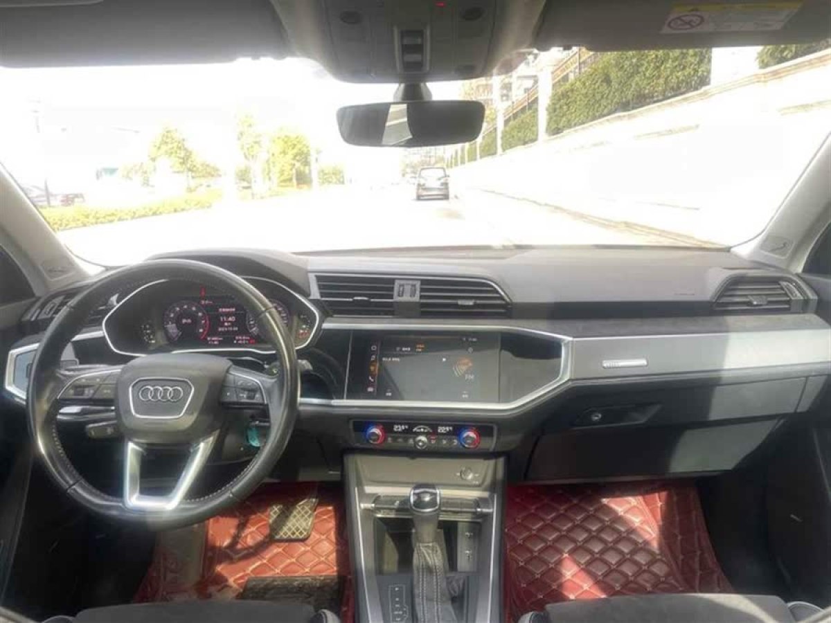 奧迪 奧迪Q3  2019款  35 TFSI 進取動感型圖片