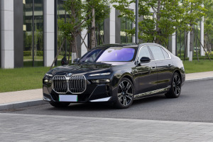 寶馬i7 寶馬 xDrive60L M運動套裝