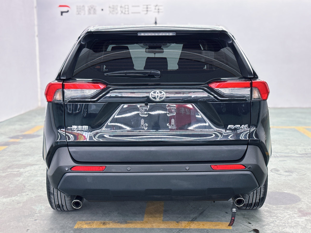 2023年12月豐田 RAV4  2018款 榮放 2.0L CVT兩驅(qū)都市版